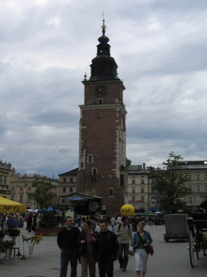 Rynek Glówny, Blick auf den alten Rathausturm