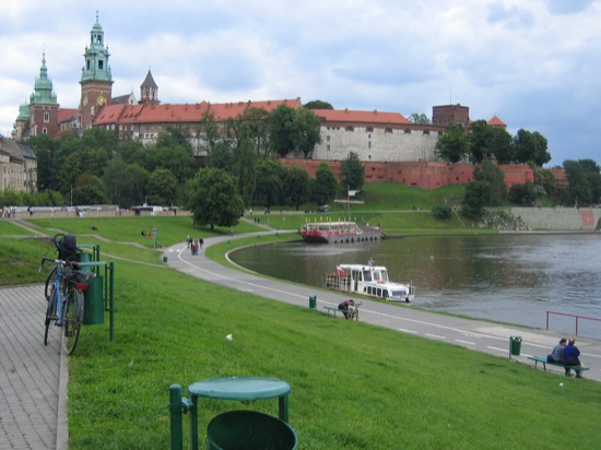 Blick vom Ufer der Weichsel auf den Wawel